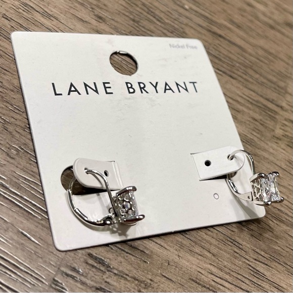 NWT LB silver tone square drop earrings - Picture 4 of 4